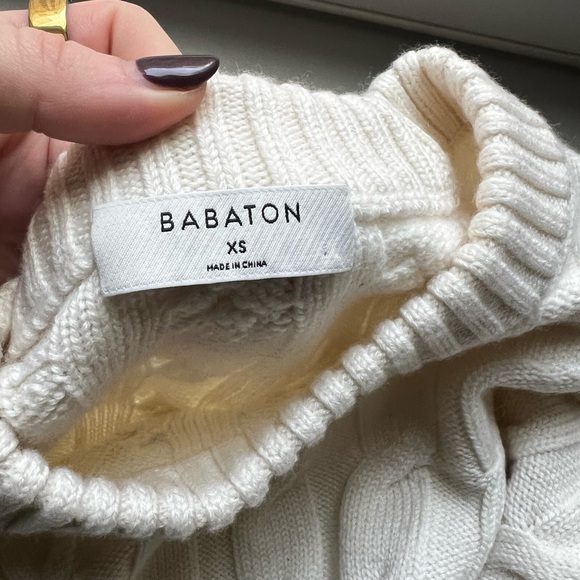 Aritzia Babaton Glory Merino Wool White Cable Knit Cropped Sweater - Picture 8 of 9